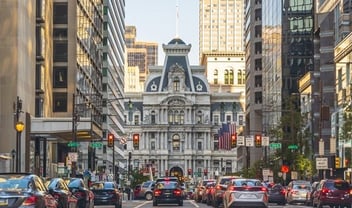 Busy street in Philadelphia facing City Hall